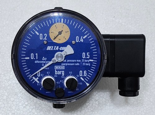 Aalborg 702.03.100 Pressure Gauge with Alarm Contact 0–0.6 Bar  Kontek Marine